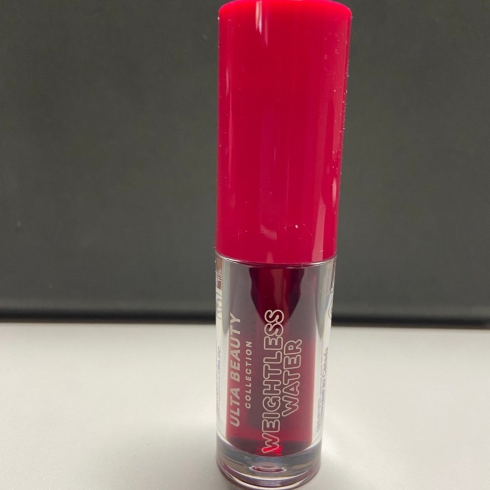 (SOLD) Ulta Weightless Water Lip Stain - Very Berry